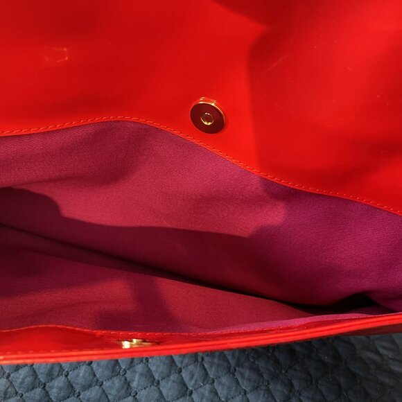 Tory Burch NWT Logo Perforated Tote in Tory Red - Picture 5 of 13